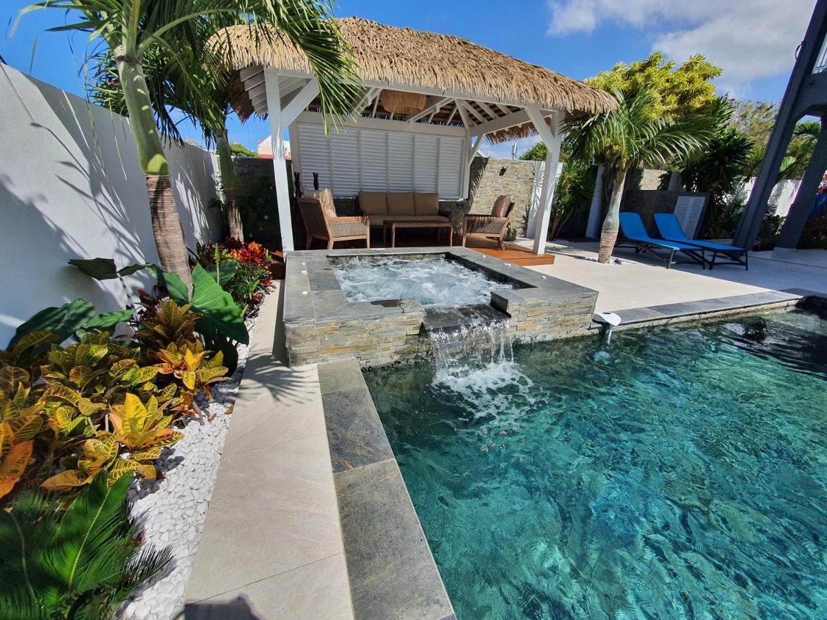 La Villa Rosaya - Piscine & Jacuzzi Saint Pierre Exterior photo