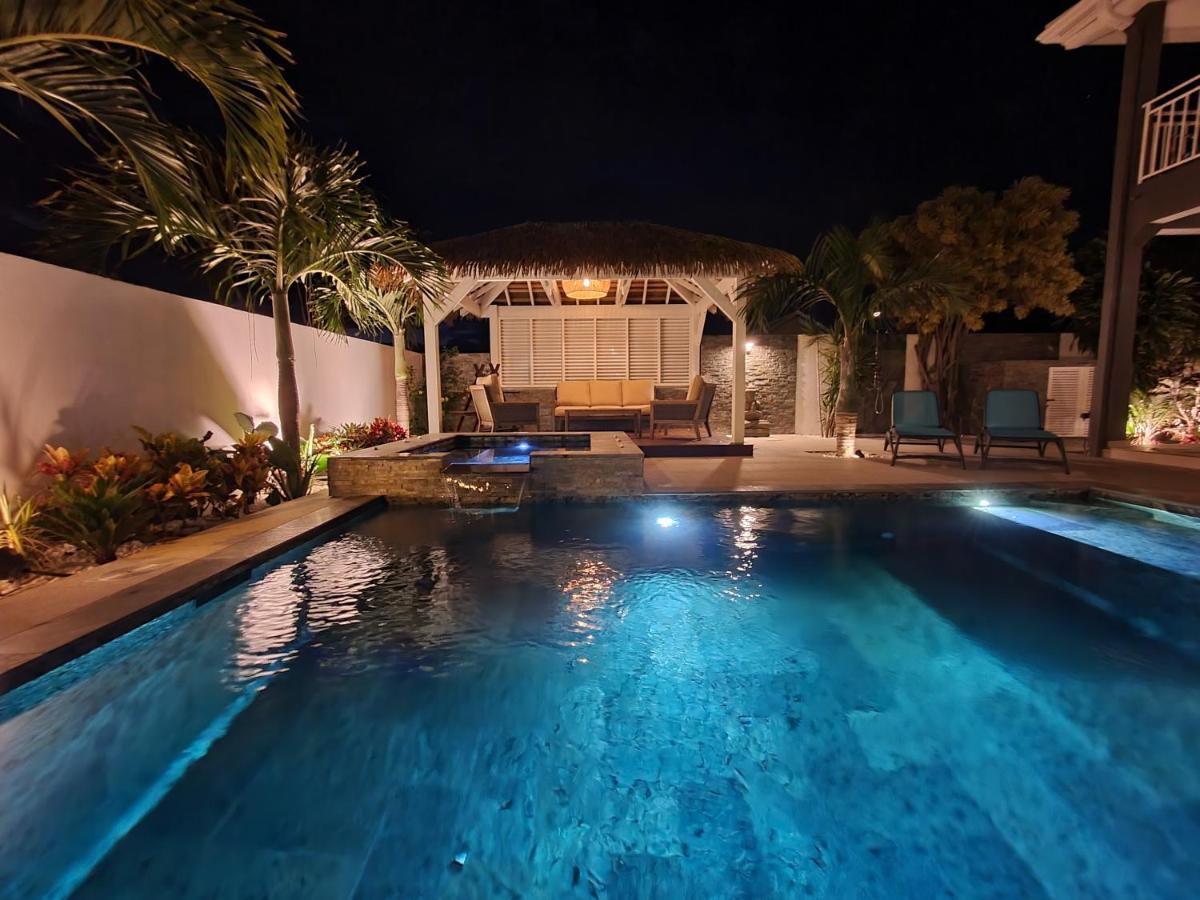 La Villa Rosaya - Piscine & Jacuzzi Saint Pierre Exterior photo